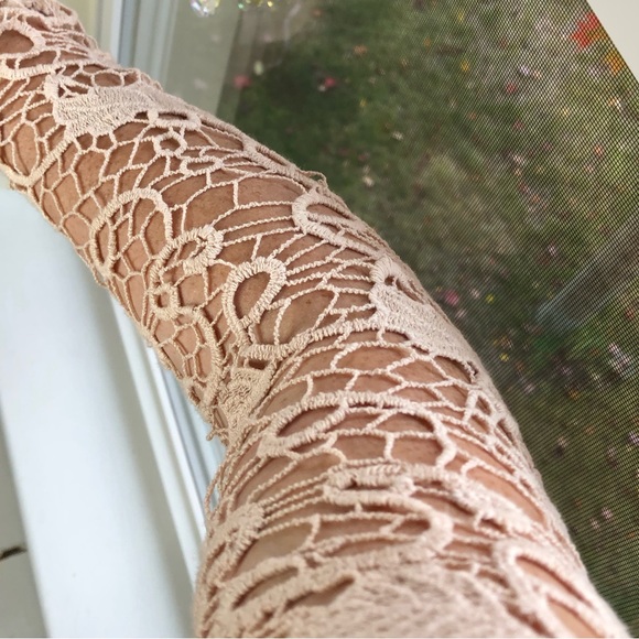 Free people crochet lace top with split back - Picture 9 of 13